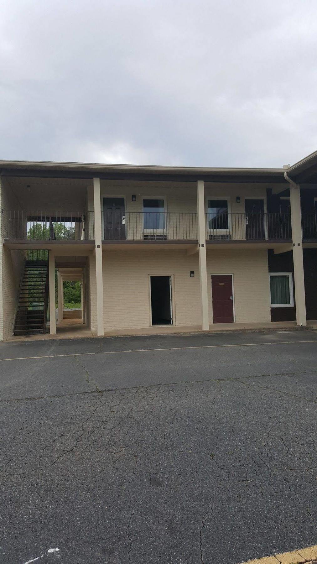 Econo Lodge Forest City Eksteriør bilde