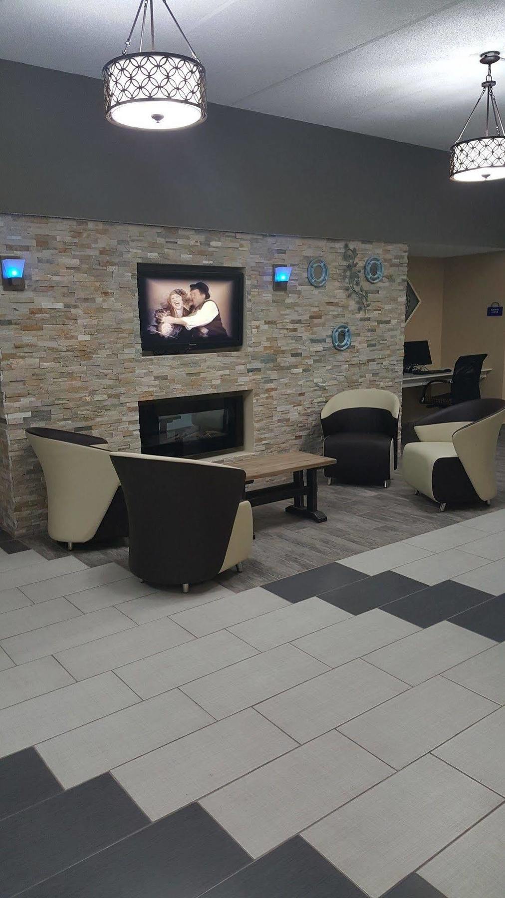 Econo Lodge Forest City Eksteriør bilde